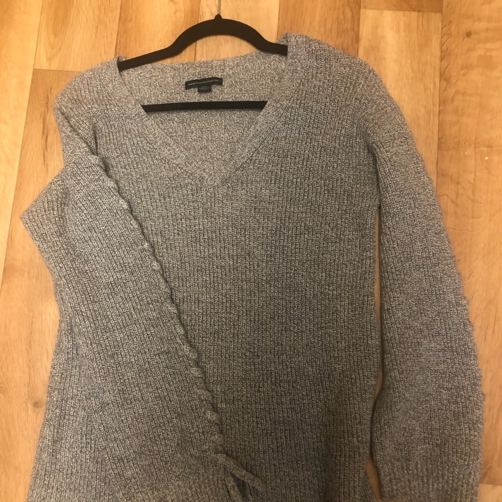 American Eagle Outfitters sweater (size small)